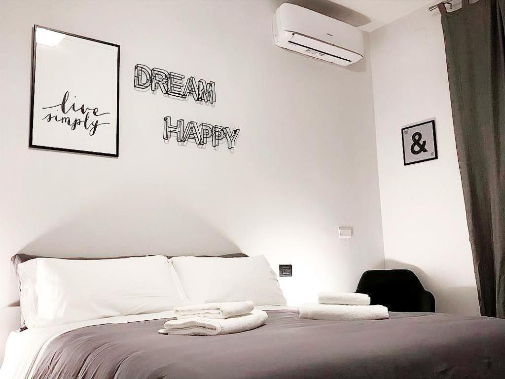 Bed&Coffee Napoli - Scarlatti Apartment Exterior photo